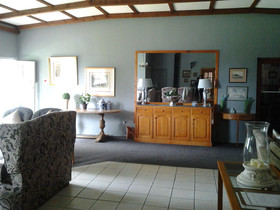 Everglades Country Hotel