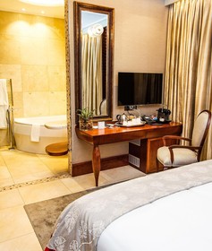 Kimberley Anne Small Luxury Hotel