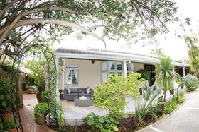 Oleander Guest House