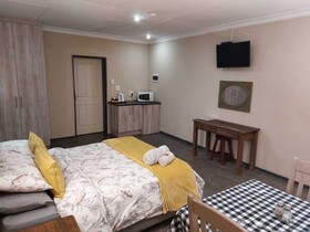 Wisteria Lane Guesthouse