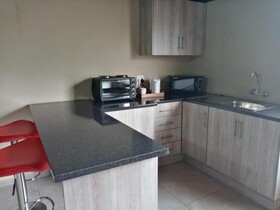 Wisteria Lane Guesthouse