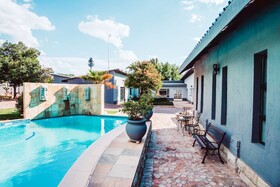 Le Grant Guesthouse And Conference Centre