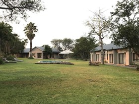 Hamiltons Lodge & Restaurant