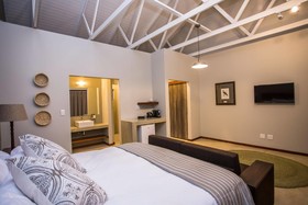 Hamiltons Lodge & Restaurant