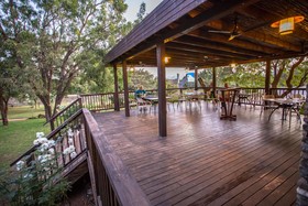 Hamiltons Lodge & Restaurant
