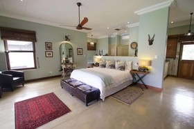 Kambaku River Lodge