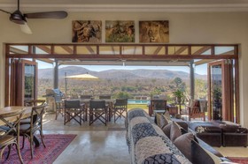 Kambaku River Lodge