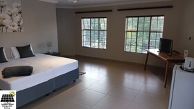Snl Guesthouse At Visarend