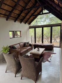 Singwe Private Safari Lodge