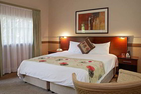 Shangri-La Country Hotel & Spa