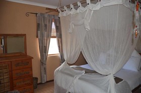 African Game Lodge