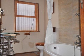 African Game Lodge