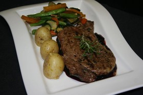 Four Oaks Guesthouse and Templeton's Restaurant