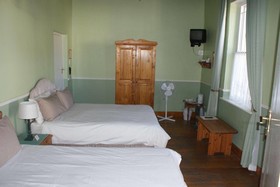 Koo Karoo Guest Lodge and Self Catering