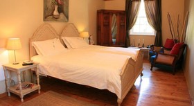 Mimosa Lodge