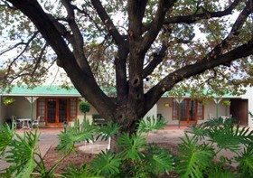 Montagu 4 Seasons
