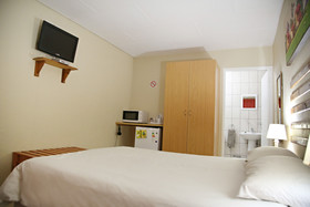 35 Kelkiewyn Bed & Breakfast
