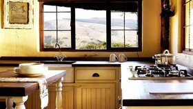 Caracal Lodge