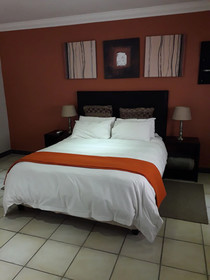 Coyotes Hotel & Conference Centre
