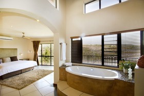 La Roca Guest House