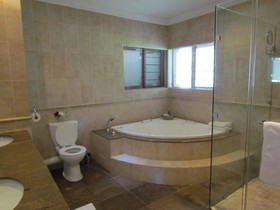 Matumi Golf Lodge