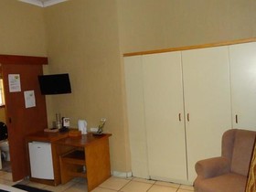 Stone Edge Guest House