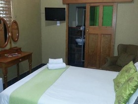 Stone Edge Guest House