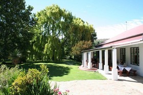 Ganora Guestfarm & Excursions