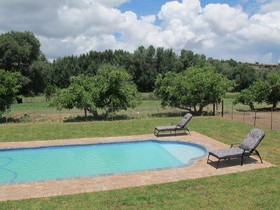 Ganora Guestfarm & Excursions