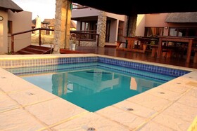 7th Hole Golf Lodge