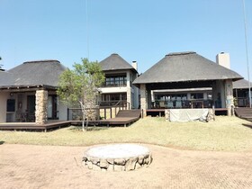7th Hole Golf Lodge