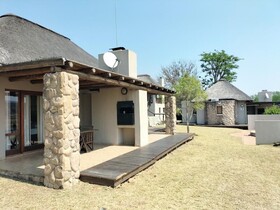 7th Hole Golf Lodge