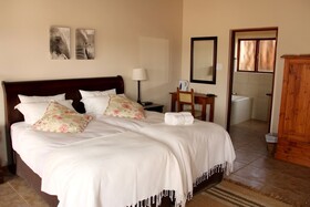 7th Hole Golf Lodge