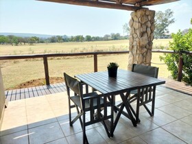 7th Hole Golf Lodge