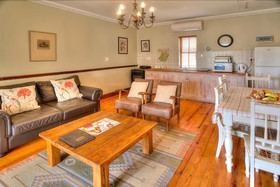 Berluda Farmhouse & Cottages