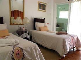 Bisibee Guest House