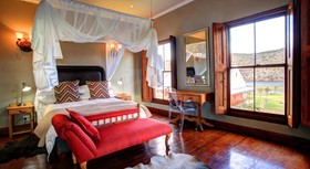 Madi Madi Karoo Safari Lodge