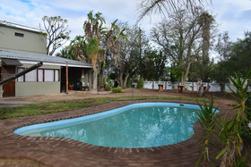 Oudtshoorn Homestay Accommodation
