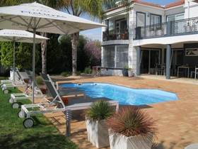 Pictures Boutique Hotel