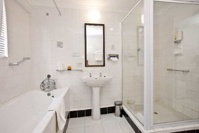 Queens Hotel By Bon Hotels
