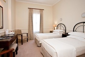 Queens Hotel By Bon Hotels
