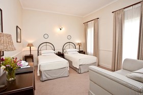 Queens Hotel By Bon Hotels