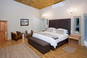 Surval Boutique Olive Estate