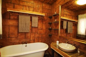 Kaia Tani Guest House
