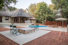 Kingly Bush Villa