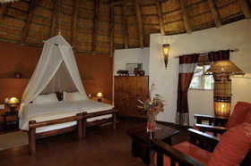 Sefapane Lodge & Safaris