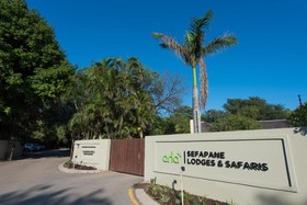 Sefapane Lodge & Safaris