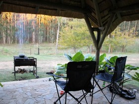 Emahlathini Guest Farm