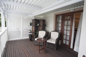 Aristo Manor