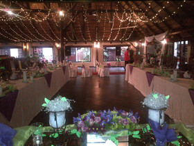 Woodpecker Inn